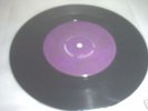 RARE: ELVIS PRESLEY - PURPLE & GOLD HMV - 7M 385 7
