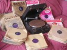 Columbia  Grafanola 112A wind-up + stacks of 78's