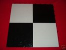 BLACK & WHITE DANCE FLOOR 81 SQUARE PIECES PORTABLE