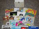VINTAGE 1960s 45 RPM RECORDS CASE BOX W/ 21+ SINGLES