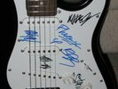 LINKIN PARK FULLY AUTOGRAPHED SIGNED ELECTRIC GUITAR