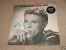 RARE SIGNED DAVID BOWIE CHANGES ONE HITS LP GENUINE