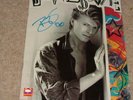 RARE SIGNED DAVID BOWIE PROGRAMME BOOK GENUINE FREE