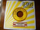 Elvis Presley 45 rpm Sun 209 Thats All Right/Blue Moon