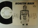BOBBY BORIS PICKETT halloween 45 w/PS MONSTER MASH (M-)