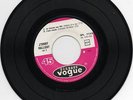 JOHNNY- HALLYDAY.  RARE FAUTE SUR LE LABEL   