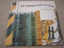 JANKO NILOVIC/UN COUPLE DANS LA VILLE/FRENCH LIBRARY