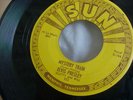 SUN 223 ELVIS PRESLEY 45 RPM  MYSTERY TRAIN ORIG 1950S