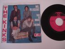 The  Kinks 45 record  German PYE HT 300086 Mr. Pleasant