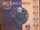 ELVIS PRESLEY ORIGINAL AUSTRALIAN 45 HOUND DOG NMINT