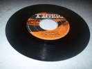 TIGER/GOT TO BE MELLOW - BARRINGTON BIGGS [REGGAE]  7