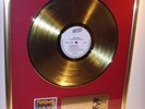 Manowar Fighting the world goldene Schallplatte record