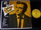Johnny Cash Sings: The Songs That Made Him Famous LP