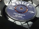 TOM JONES Chills and Fever / Breathless 1964 Decca 45 in EX+/EX condition