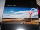 PEARL JAM “Yield” Rare Dutch Vinyl Album