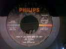 BIG FRANK & THE ESSENCES-I WON'T LET HER SEE ME CRY-PHILIPS 40283. LISTEN