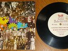THE BEATLES  FAN CLUB CHRISTMAS 1967  FLEXI - DISC  LYN 1360