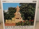 SXL 2290 Mozart Divirtimenti K.334 & 136 Vienna Octet   WB Grooved ED1