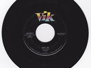 HEAR Rockabilly 45 JOE CLAY Duck Tail / Sixteen Chicks VIK 0211 MACHINE STAMPED