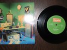 Oasis Shakermaker  7 inch.  CRE 182 britpop Gallagher Beady Eye