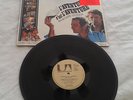 johnny hallyday lp trés rare  l'aventure c'est l'aventure 
