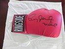 BEAUTIFUL ROY JONES JR. Signed boxing glove, 1995.Authentic and official