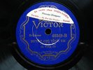 ETHNIC: VIETNAMESE GIRL SINGER & GROUP ON CHINESE VICTOR - HANOI STICKER