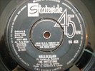 THE INVITATIONS - HALLELUJAH / WRITTEN ON THE WALL . STATESIDE SS 453