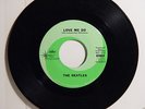 BEATLE GREEN STARLINE 45 LOVE ME DO STONE MINT