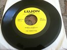 Rare FUNK 45 - The Vibrettes - Humpty Dump - Pts. 1 & 2 - Lujon 101 super NM-