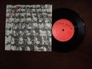STIFF LITTLE FINGERS - SUSPECT DEVICE SINGLE 7