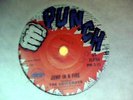 REGGAE 45 THE VOICEROYS JUMP IN A FIRE / GIVE TO GET PUNCH