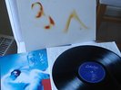 COCTEAU TWINS    original Vinyl LP     Milk & Kisses (1996)