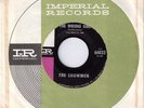 60's NORTHERN SOUL 45 THE SHOWMEN - THE WRONG GIRL - IMPERIAL RECORDS