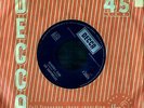 LES SAUTERELLES: Heavenly Club (scarce orig. U.K. 7