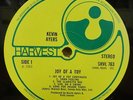 KEVIN AYERS JOY OF A TOY OG UK HARVEST LP A1/B1  NO EMI