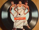 1967 Motown Topps Cardboard Picture Disc / Diana Ross & The Supremes - Baby Love