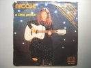 NICOLE 