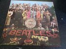 THE BEATLES,SGT PEPPERS,YELLOW BLACK PARLOPHONE MONO PMC 7027,NICE COPY