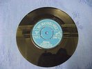 THE ENGLAND SISTERS – HEARTBEAT / LITTLE CHILD – HMV 7-inch 45-POP 710