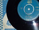 SKYLINERS, I'LL CLOSE MY EYES, ORIG UK DOOWOP 45 RPM