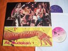 KISS – KAMIKAZE KISSING