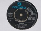 THE YARDBIRDS   OVER UNDER   UK COLUMBIA 7