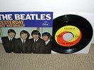 THE BEATLES Yesterday 45 Original Capitol NM- w/Picture Sleeve Sharp
