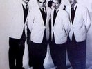 ROYAL KNIGHTS AUTOGRAPHED SURF 45 RPM - Fireball 200