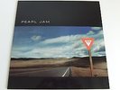 PEARL JAM - YIELD