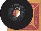 CHICO HOLIDAY - Living Stereo 45 - Young Ideas / Cuckoo Girl - RCA 61-7499 - NM