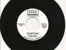 FLAME N KING - Ho happy day / VOICES OF EAST HARLEM - Cashing in