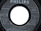  45T CHANTAL KELLY - LABELS  CLAUDE FRANCOIS et JOHNNY HALLYDAY -ERREUR