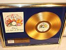 Queen, A Night At The Opera, mit Cover, Gold Record, Schallplatte, Award, platin